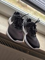 Nike Turnschuhe 38 Rostock - Schmarl Vorschau