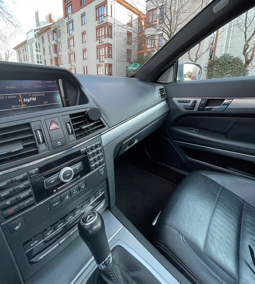 Mercedes Benz E350 CGI BlueEFFICIENCE mit Vollausstattung  Top!!! in Neckarsteinach