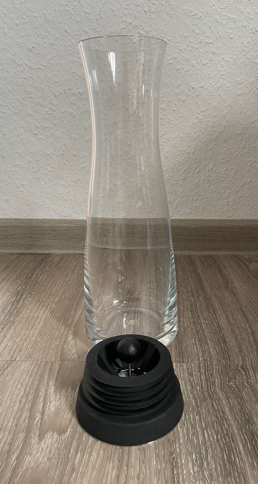 Unbenutzt - WMF Basic Wasserkaraffe Glas 1L in Lübeck