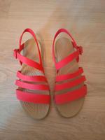 Sandalen Crocs Korallenrot Baden-Württemberg - Konstanz Vorschau