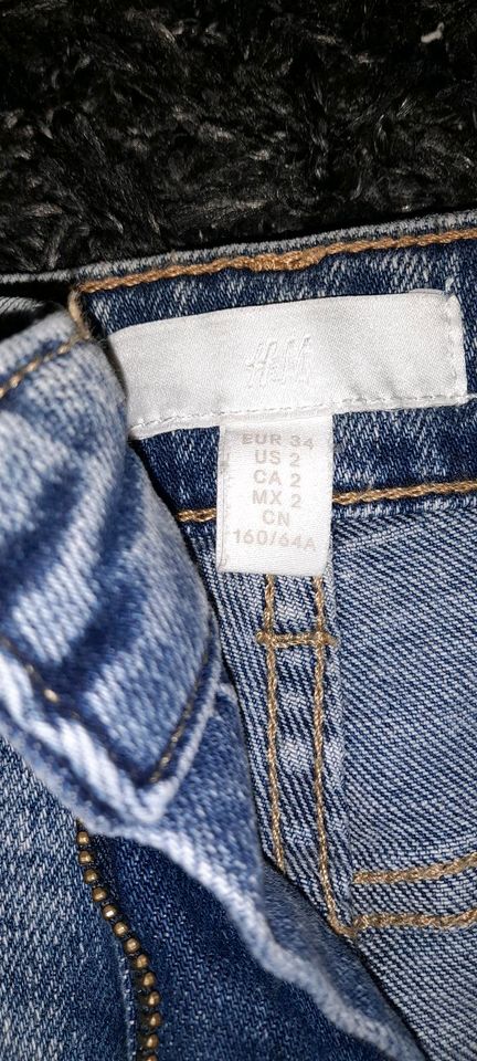 H&M  JEANS  SHORTS GR.34 in Lüdinghausen