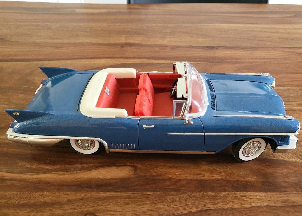 Modellauto 1:18 Cadillac Eldorado in Glückstadt