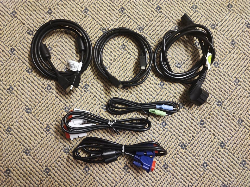 PC Kabel: Strom , HDMI , DVI , VGA, Audio , C-USB in Hamburg