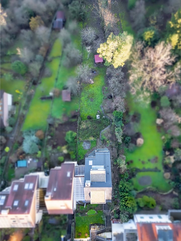 Ein Juwel mit Panoramablick über Esslingen! - Einfamilienhaus mit ELW  in bevorzugter Lage in Esslingen