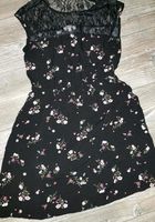 Blumenkleid Kleid.mit Blümchen Mädchenkleid  xs gr 164 3 Euro Schleswig-Holstein - Flensburg Vorschau