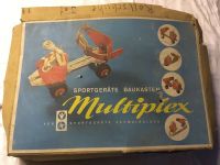 DDR 70er Multiplex Sportgeräte Baukasten VEB Schlittschuhe Baden-Württemberg - Ammerbuch Vorschau