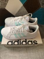 Adidas Sneaker/Turnschuh 38 NEU Hamburg-Nord - Hamburg Dulsberg Vorschau