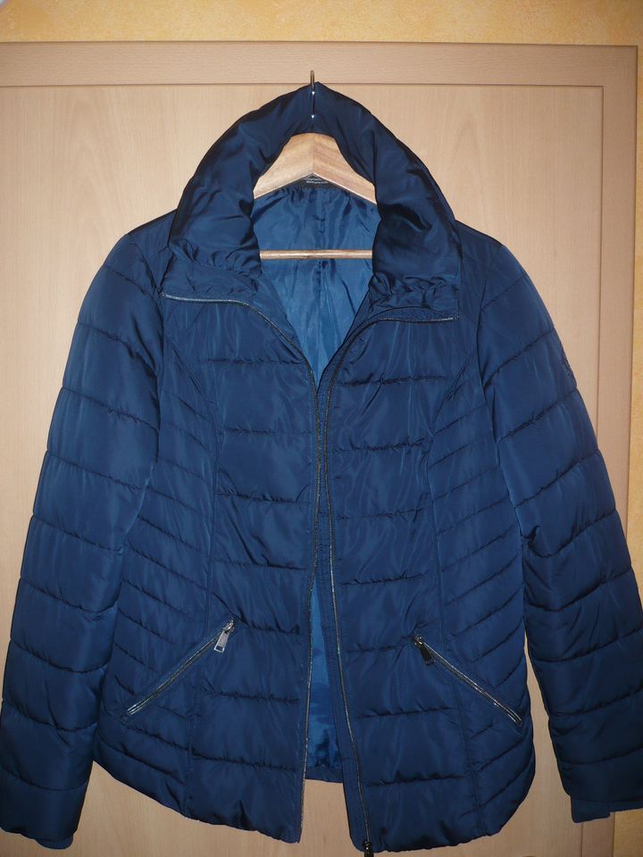 Damen Steppjacke Winterjacke dunkelblau Gr. 38 in Elsdorf