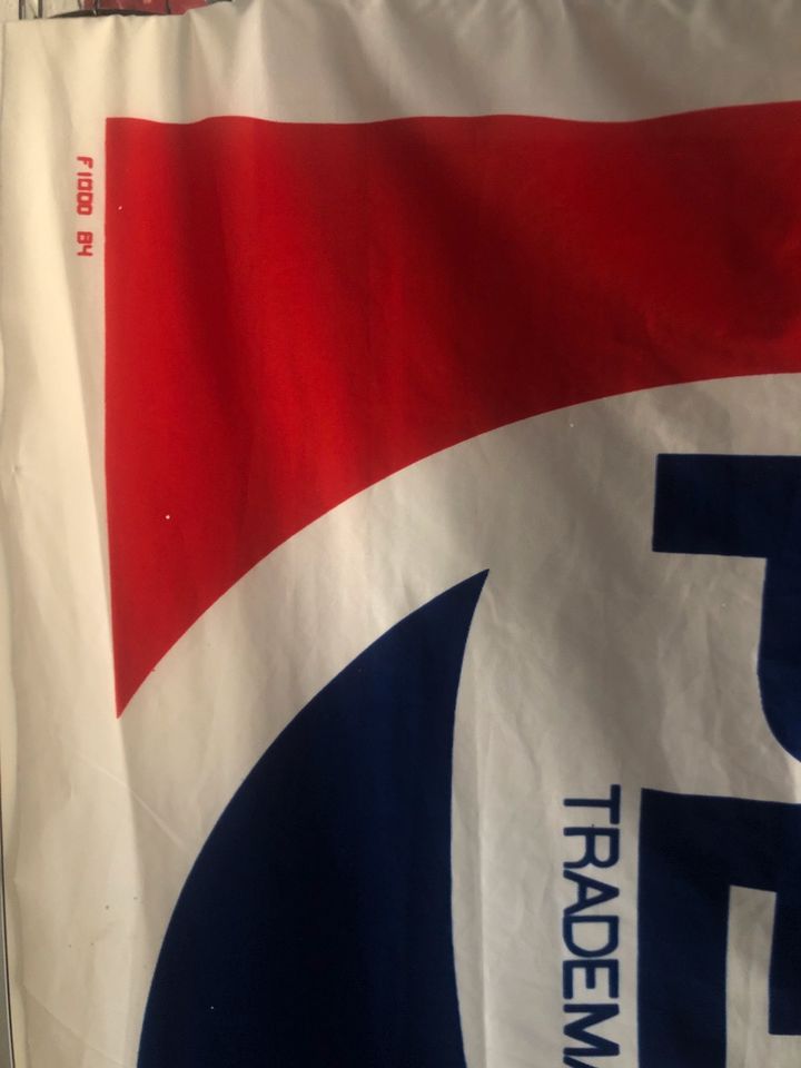 Pepsi Trademark Reg. alte Fahne ca.149 x 94 cm in Viersen