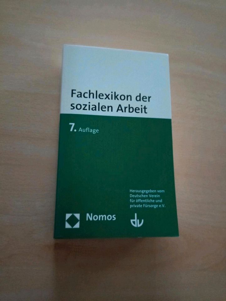 Fachlexikon der sozialen Arbeit, 7. Auflage in Ahrensburg
