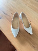 Gabor Pumps Gr 42 beige/ Silber Niedersachsen - Bakum Vorschau