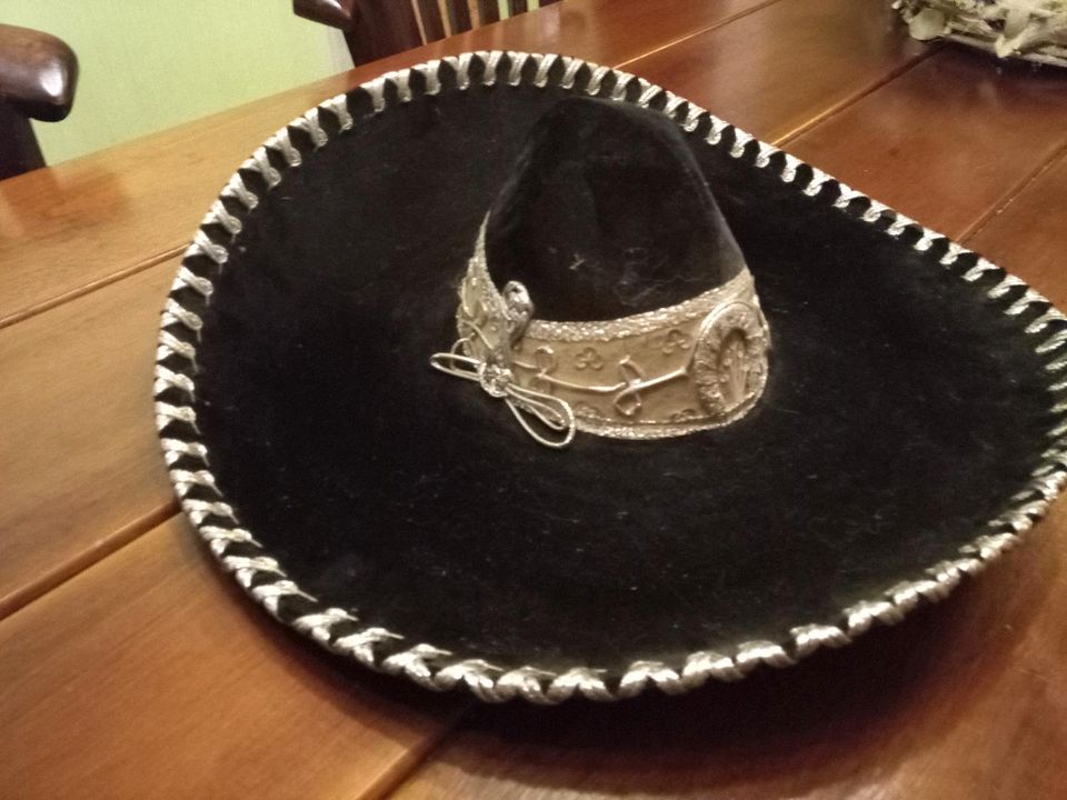 Sombrero Mexiko original Pigallle in Westerholt
