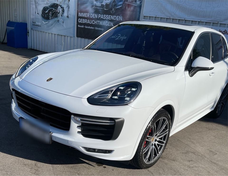 Porsche Cayenne GTS Approved Garantie 8 Fachbereift in Augsburg