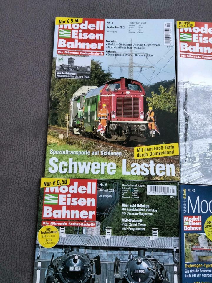 Zeitschriften Paket Modelleisenbahn Bahn Jahrbuch in Gräfendorf