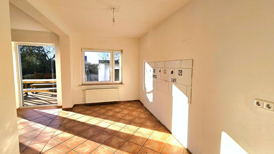 -RESERVIERT- Großes Einfamilienhaus auf großem Grund in Löhne, inkl. 30 m² im Dachgeschoss in Löhne