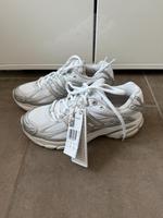 Adidas Adistar cushion weiß Silber Baden-Württemberg - Singen Vorschau
