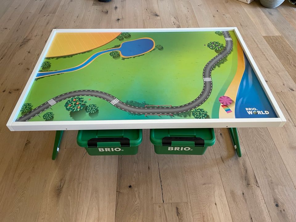 Spieltisch Brio World Holzeisenbahn in Kloster Lehnin