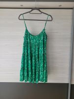 Sommerkleid hängerchen gr 38 / L bershka grün Blumen Bayern - Fürth Vorschau