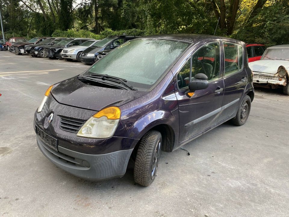 Renault Modus Schlachtfahrzeug Teileverkauf in Idar-Oberstein