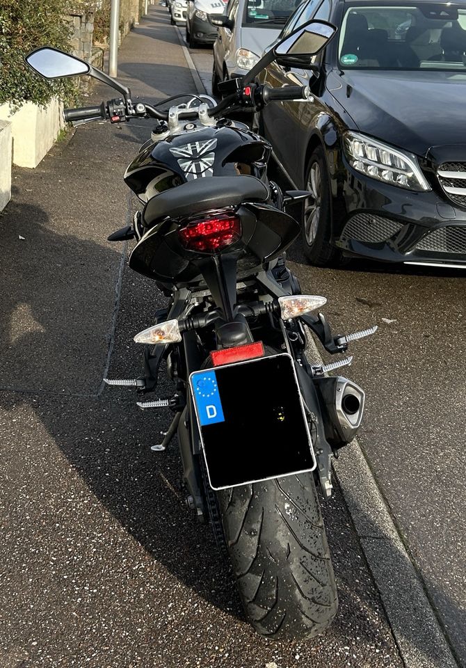 Triumph Street Triple 675 inkl. Tieferlegungssatz in Oberstenfeld