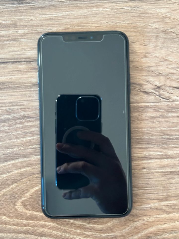 iPhone 11 Pro Max - 256 GB - Top Zustand - 520 € (Selbstabholung) in Aichach