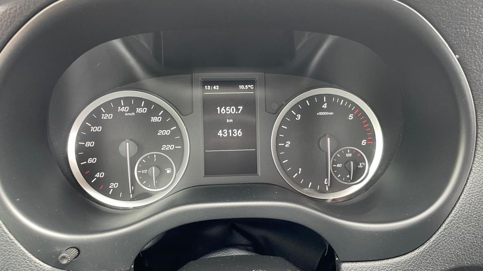 Mercedes-Benz Vito 114  Camper AHK 2019 43136km in Salzgitter