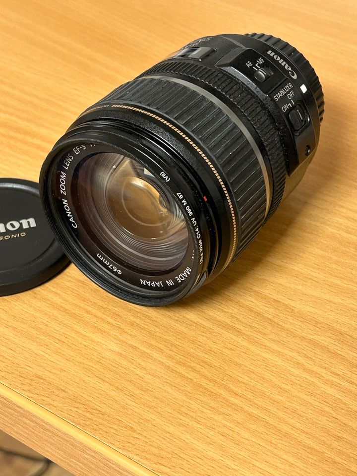 Canon EF-S 17-85mm 1:4-5.6 IS USM Zoom Objektiv in Schlat