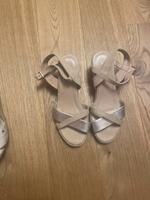 Tom Tailor Keilabsatz Sandalen Größe 38 Bayern - Wolfratshausen Vorschau