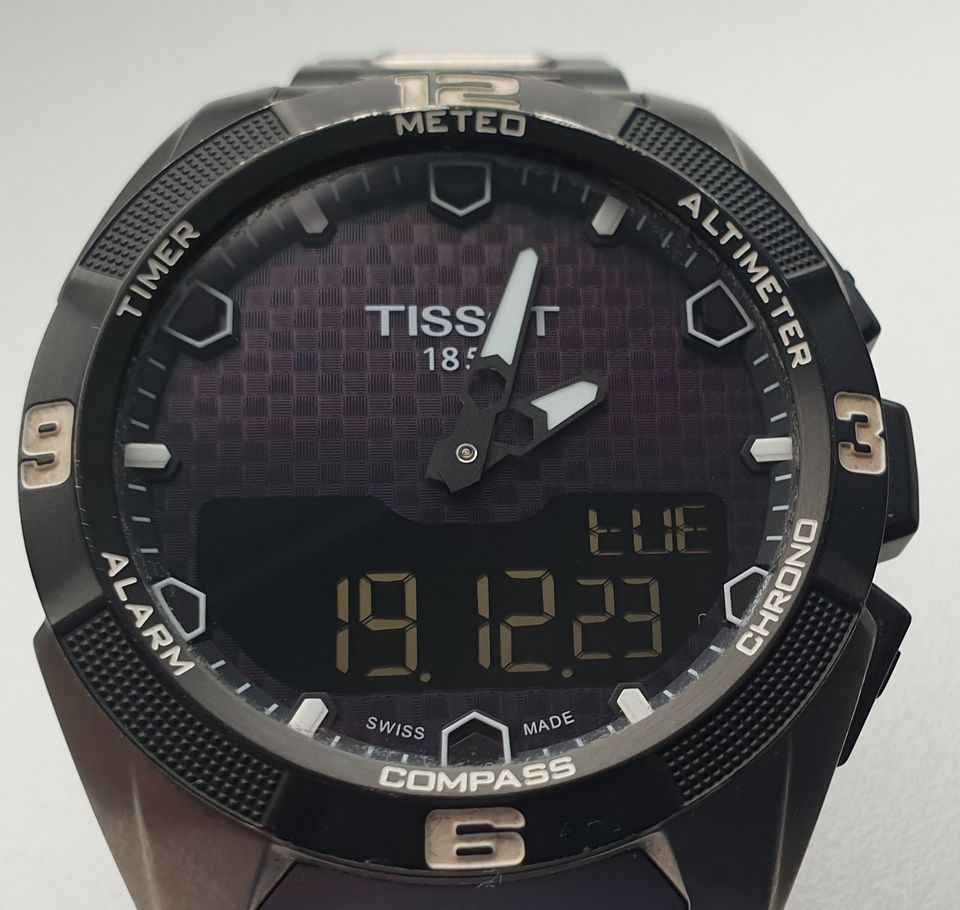 TISSOT T-Touch Expert Solar Titanium mit Titanarmband in München