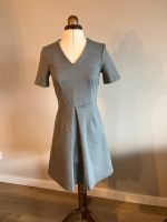 Süßes Kleid von Thommy Hilfiger Gr. 34 wie neu! Schleswig-Holstein - Oststeinbek Vorschau