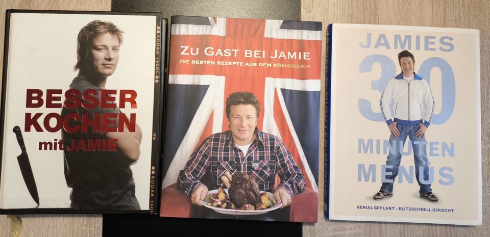 Kochbücher von Jamie Oliver in Niedernhausen