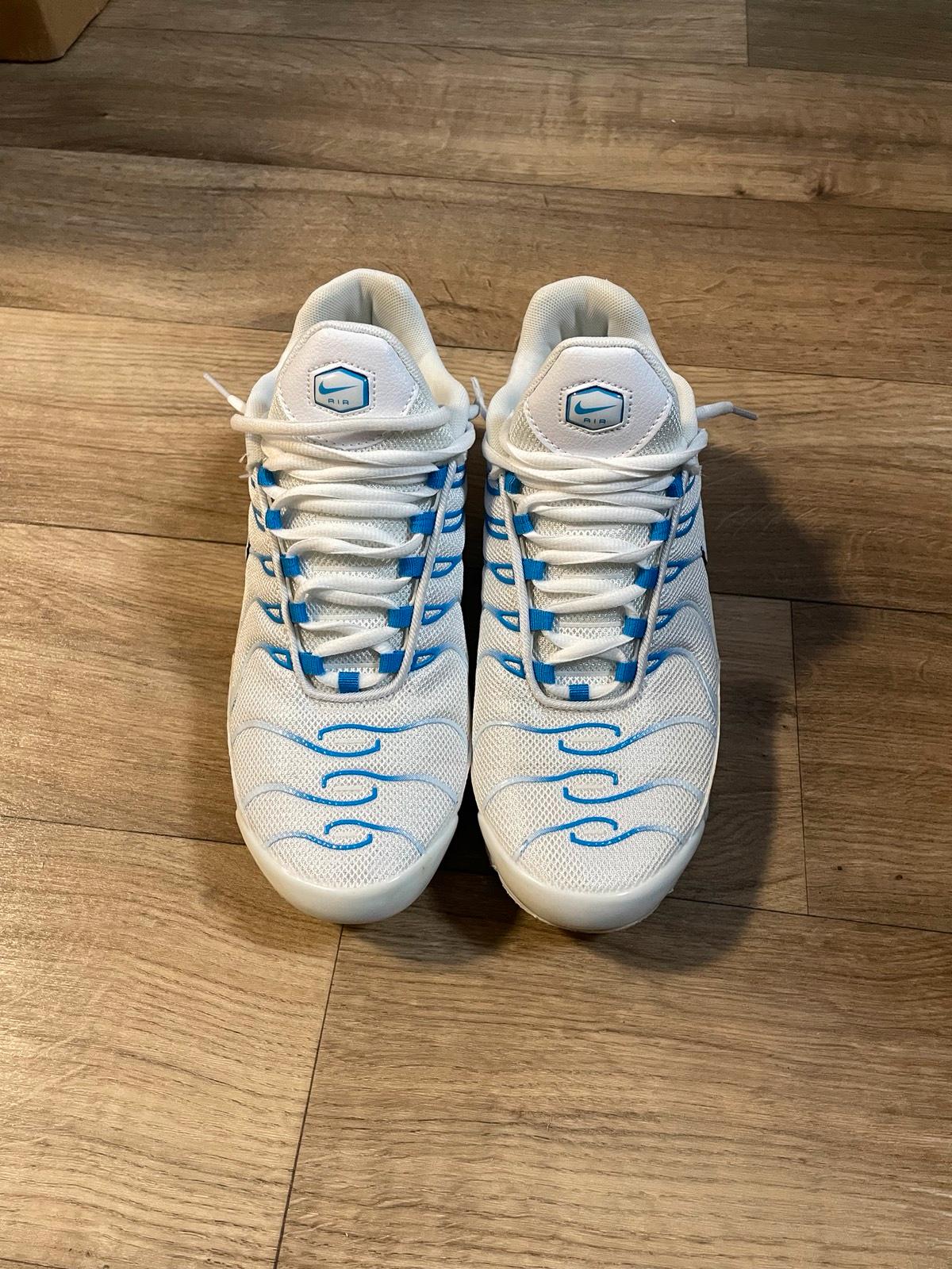 Nike Air Max Plus Tuned TN weiB Gr. 46 in Sachsen Anhalt Magdeburg kleinanzeigen