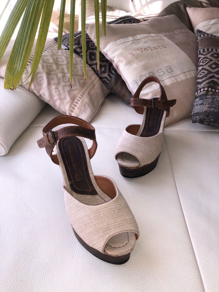 Sehr schöne NAPAPIJRI Sandalen Echtleder/Leinen 38 NP 120€ w.NEU in Poing