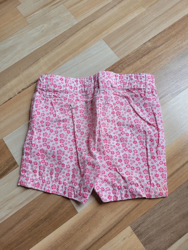 kurze Hose Sommer Mädchen Blume Grüße 74-80 in Friedrichsthal