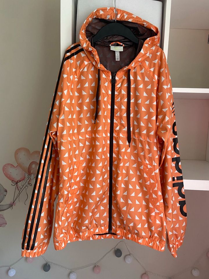 Dünne Jacke Windbreaker Adidas Neo Gr. M orange schwarz in Hamburg