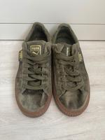 Puma Baskets in grün mit Samtoptik Nordrhein-Westfalen - Solingen Vorschau