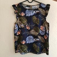 Tom Tailor Top mit Rüschen, Neu Leipzig - Möckern Vorschau