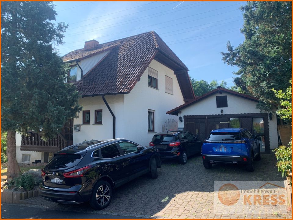 Einmaliges Angebot! Ein Preis für 2 Einfamilienhäuser in Stadtrandlage von Steinau in Steinau an der Straße