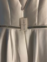 Elegantes Kleid neu mit Etikett Größe 42  anpassbar Nordrhein-Westfalen - Lennestadt Vorschau