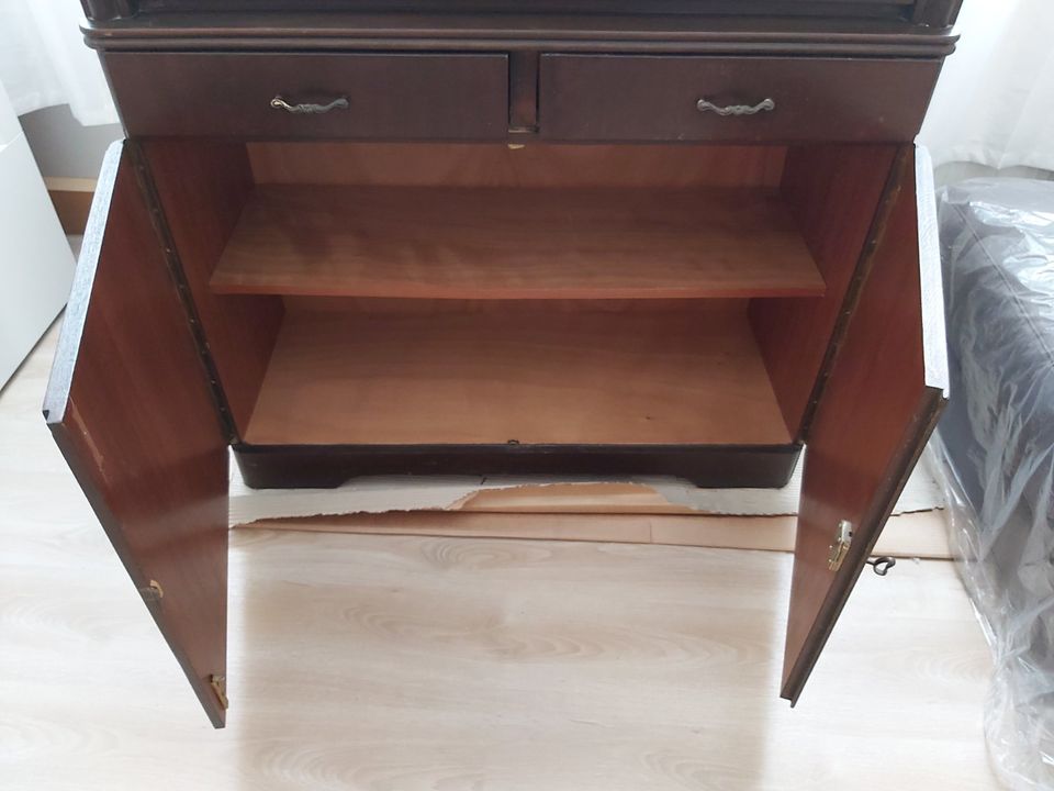 Wunderschöner Sekretär Schrank antik retro 1945 in Bovenden