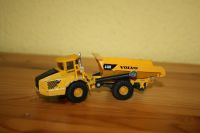 Siku Super 1877 1:87 Volvo Excavator A40D Dumper Truck Kipplaster Sachsen - Ottendorf-Okrilla Vorschau