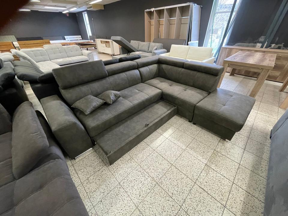 Sofa Couch Wohnlandschaft L Form Bettfunktion Bettkasten NEU in Weitramsdorf