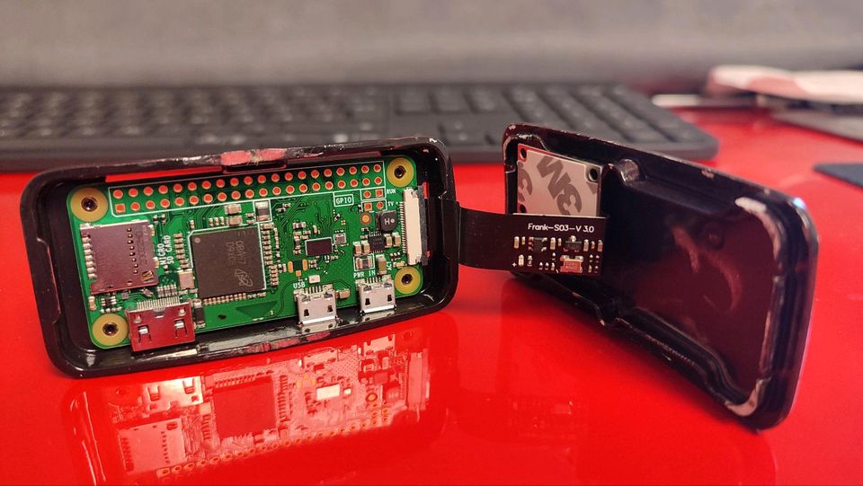 Raspberry Pi Zero W inkl. Kamera, Gehäuse & microSD in Leverkusen