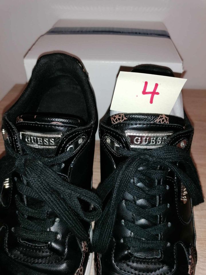 Damen Sneaker Moxea Marke: GUESS Gr. 39 Farbe: Schwarz (Verkaufsn in Wallenhorst