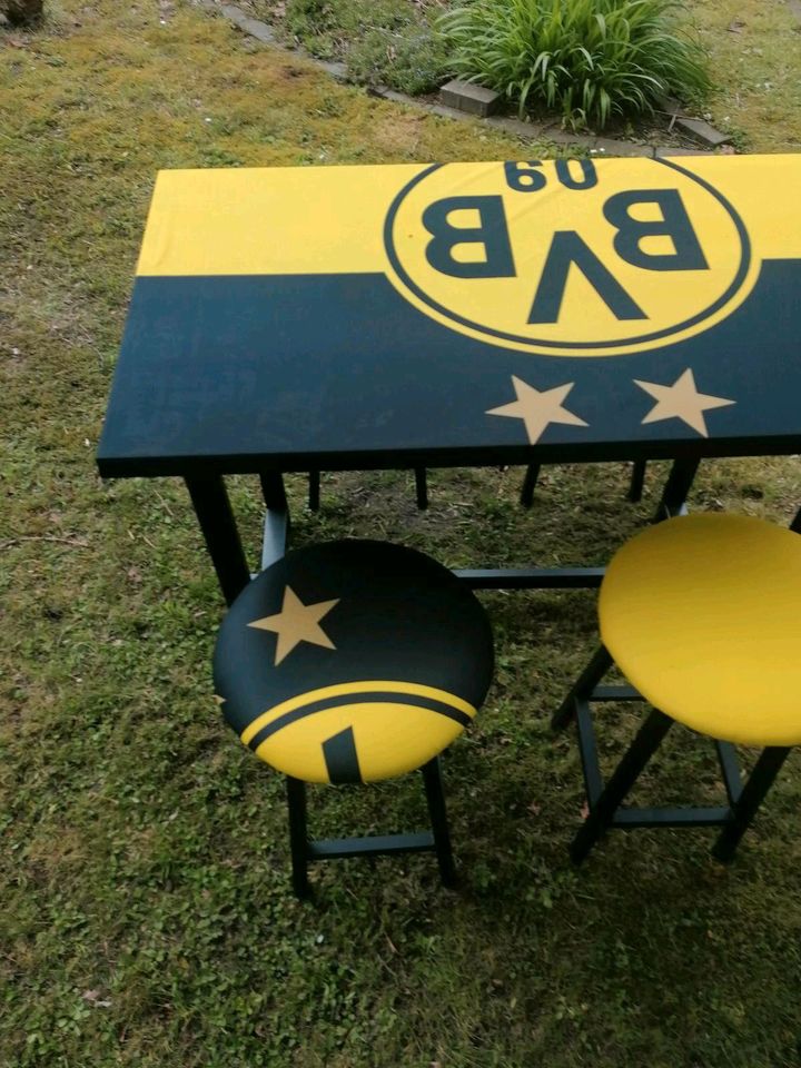 Bartresen mit 4 Hocker.. Borussia Dortmund in Aurich