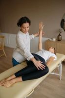 SUCHE Physiotherapeut*innen | Masseure  für Hausbesuche Niedersachsen - Buxtehude Vorschau