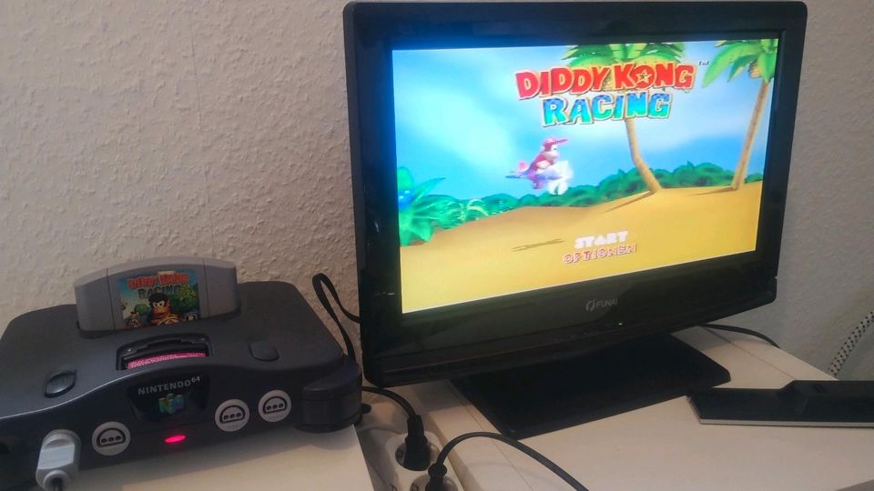 Nintendo 64 Konsole inklusive 4 Spielen Mario Kart ...ohne Kabel in Haren (Ems)