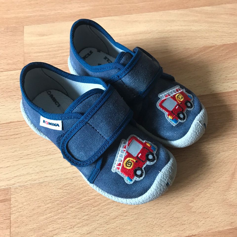 Top! Romika Romi Kids Kinder Hausschuhe Gr. 22 Feuerwehr blau in Bayern -  Freilassing | Gebrauchte Kinderschuhe Größe 22 kaufen | eBay Kleinanzeigen  ist jetzt Kleinanzeigen