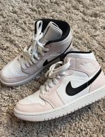 Nike Air Jordan 1 mid barely Rosé Nordrhein-Westfalen - Spenge Vorschau