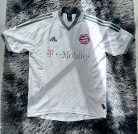 FC Bayern Trikot in der Größe S (Original Ware) Berlin - Tempelhof Vorschau